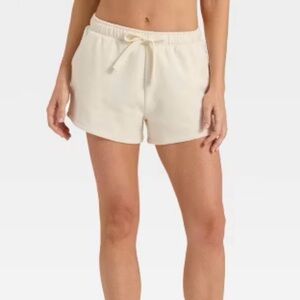 Auden Women's Off White Shorts